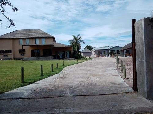 Hotel Tebukhosi Lodge