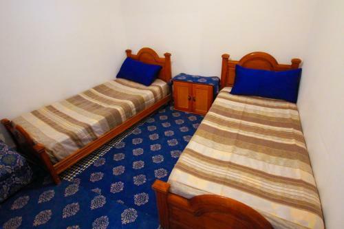 Albergue White And Blue