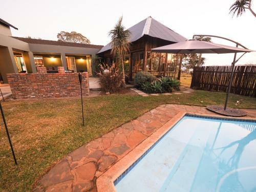 Hostal Fever Tree Guesthhouse