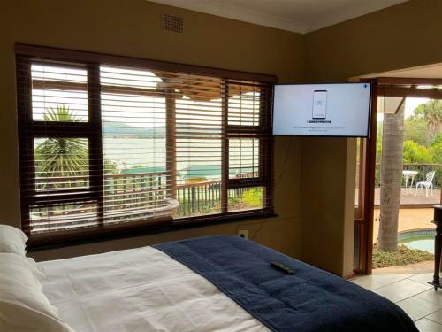 Hostal Marina Views Guesthouse