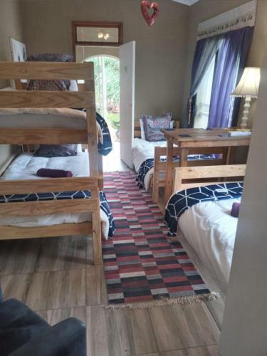 Harties Garden Home - 16 Sleeper Hartbeespoort Dam