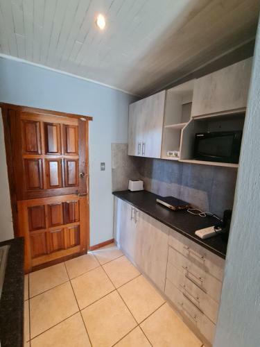Hostal Mia Hills Guest House