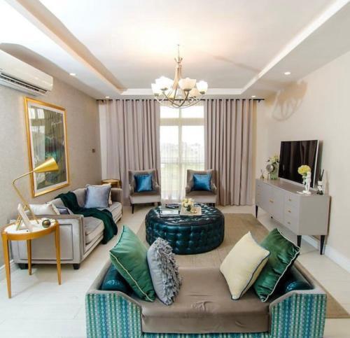Modern 3 Bedroom Apartment.