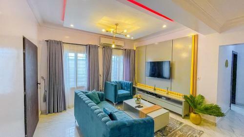 Luxurious 2 Bedroom Serviced Apartment Lekki Phase 1 Lagos