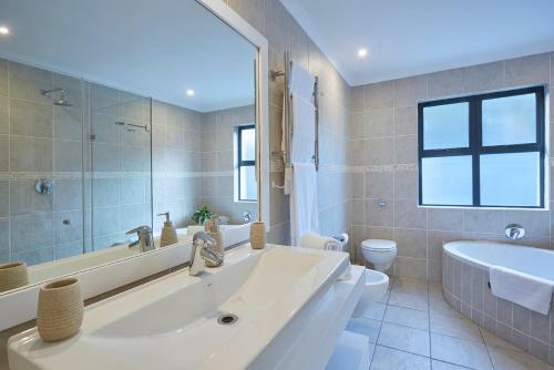Villa Rhulani - Luxurious Modern Villa In Hout Bay