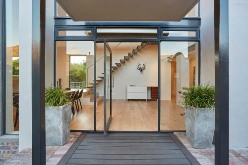 Villa Rhulani - Luxurious Modern Villa In Hout Bay