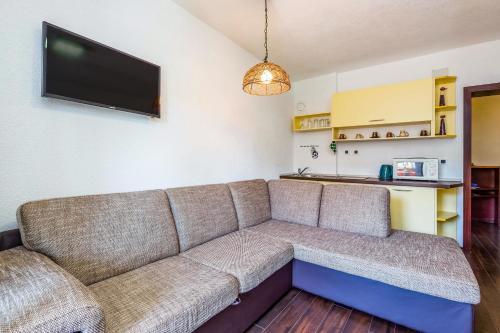 Selak Apartments