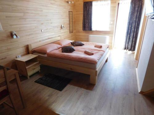 Hostal Guesthouse Sara