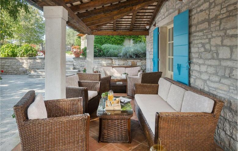 Holiday Home Mohori V