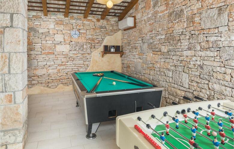 Holiday Home Mohori V