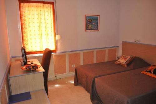 Hotel H�tel Les Lavandins
