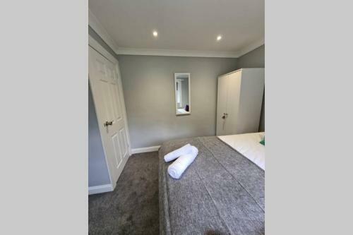 Apartamento Large Entire House By Watford & Harry Potter Studios