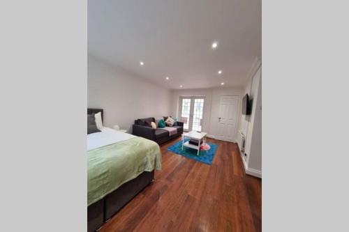 Apartamento Large Entire House By Watford & Harry Potter Studios