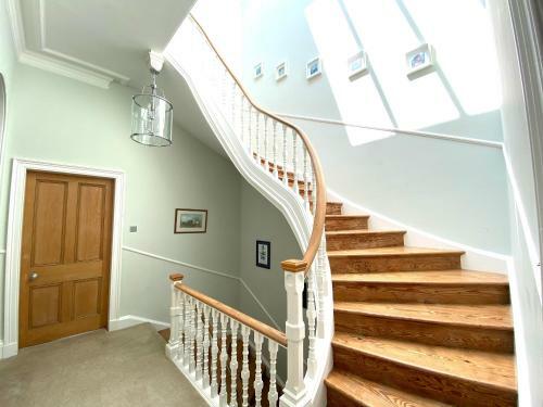 Laurell House, Melrose