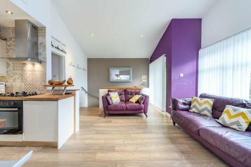 Mosspark Boulevard Exec Apartment II - Free Parking