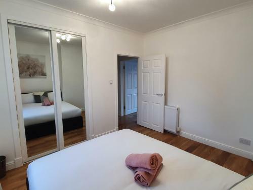 Apartamento Glasgow Comfortable And Modern 3 Bedroom Mid Terraced Villa