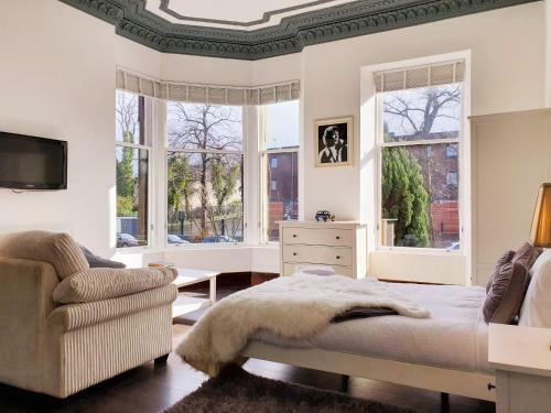 Studio Apartment Paisley Road West