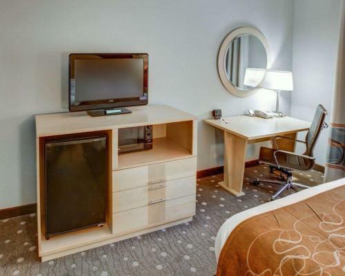 Hotel Comfort Suites Coraopolis