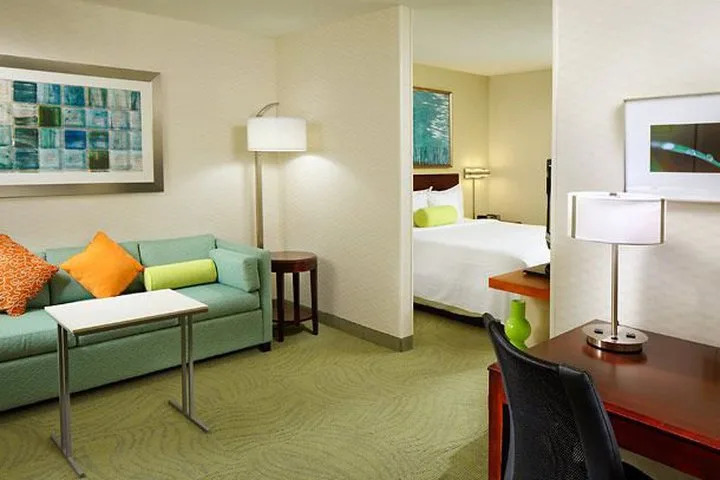 Hotel Springhill Suites Pittsburgh Airport