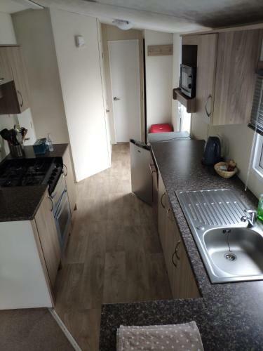 Lovely Static 6 Bed Caravan At Billing Aquadrome