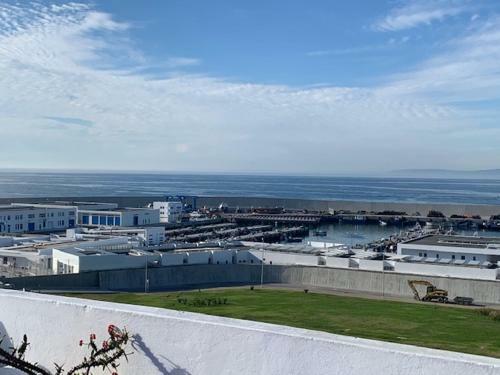 Tanger *maison Avec Terrasse Et Vue Sur La Mer *