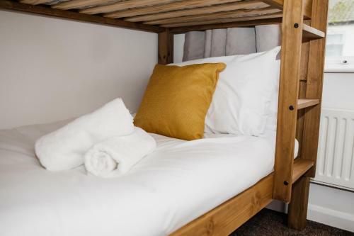 Beautiful Lower Cliff Seaside Retreat