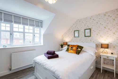 Deluxe, Modern, Spacious Home Away From Home