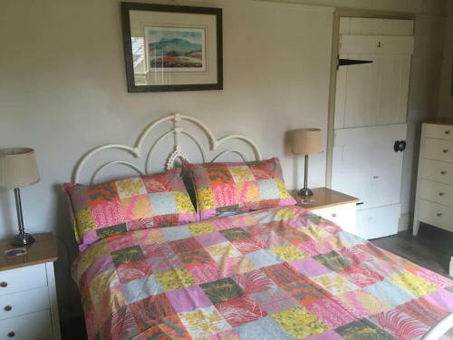 Rustic Cottage, Garden, Near Amenities, Wifi