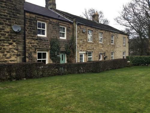 Rustic Cottage, Garden, Near Amenities, Wifi