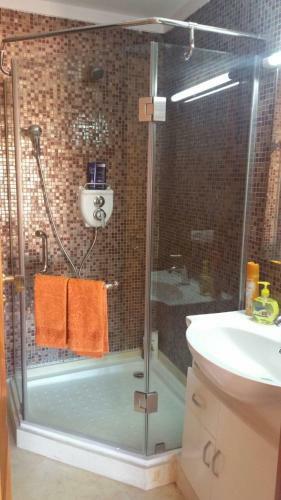 Mouzdalifa Apartment In City Center