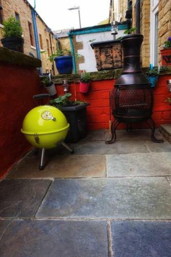 2 Bedroom Canal Side House Hebden Bridge