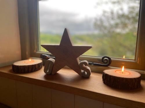 Oak + Stars Hideaway