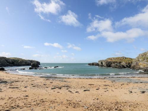5 Porthdafarch South Cottages