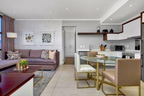Sandton Apartment 15 West Road South