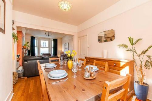 Baltic Villa Large Period Home With Sunny Garden