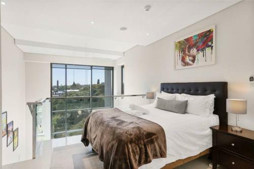 Park Central Loft Apartment In Rosebank