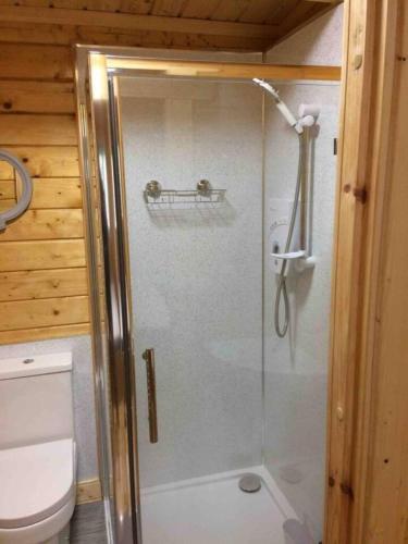 Duncairin Cabin 2 Dog Friendly And Mins From Town