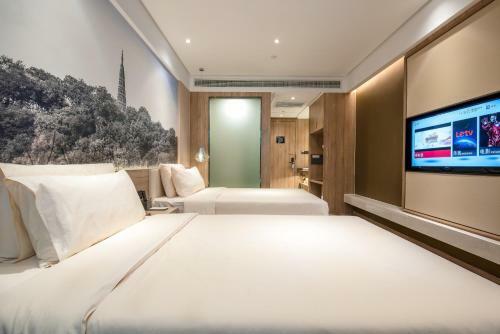 Atour Hotel Hangzhou West Lake
