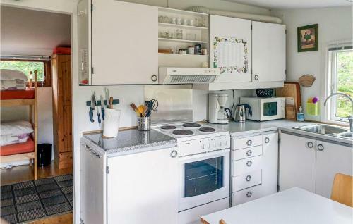 Holiday Home Halasj�v�gen Trensum IV