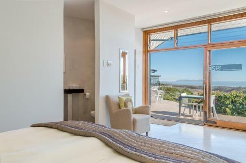 Hostal Colourful Manor Luxury Lodge