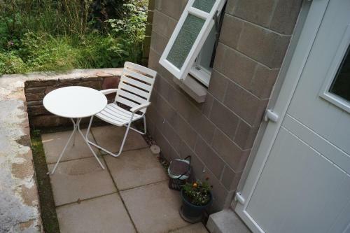 Self-contained Light And Bright Apartment In Kirriemuir