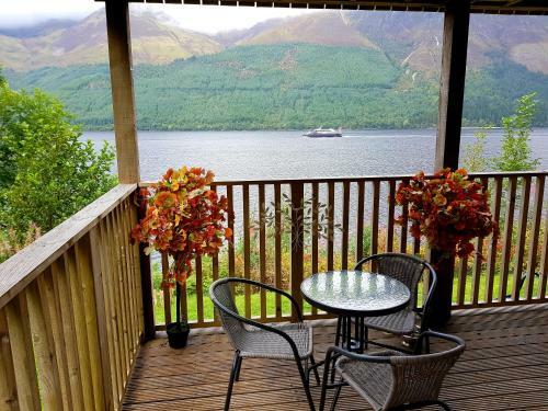 Bed & Breakfast Letterfinlay Lodge House
