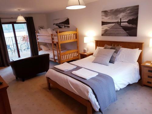 Bed & Breakfast Letterfinlay Lodge House