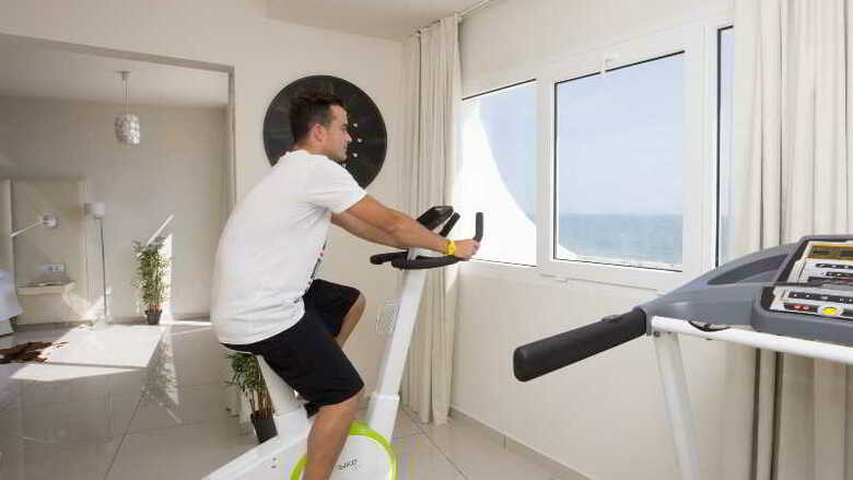 On Hotels Ocean Front (Only Adults)