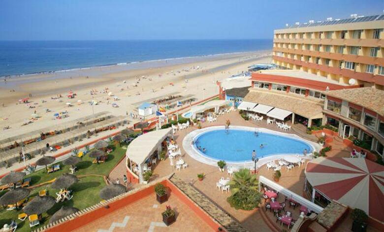 On Hotels Ocean Front (Only Adults)