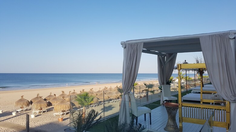 On Hotels Ocean Front (Only Adults)