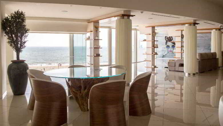 On Hotels Ocean Front (Only Adults)
