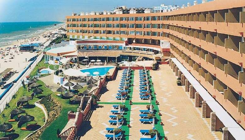 On Hotels Ocean Front (Only Adults)