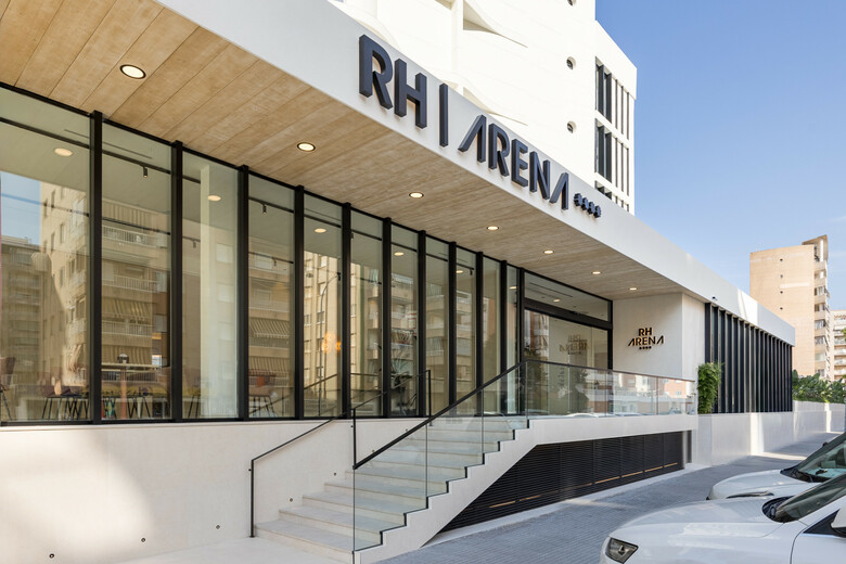 Hotel Rh Arena