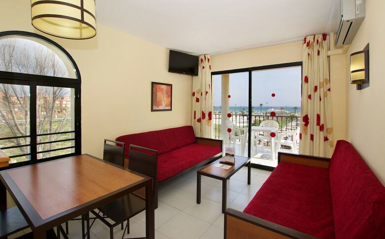 Hotel Puente Real